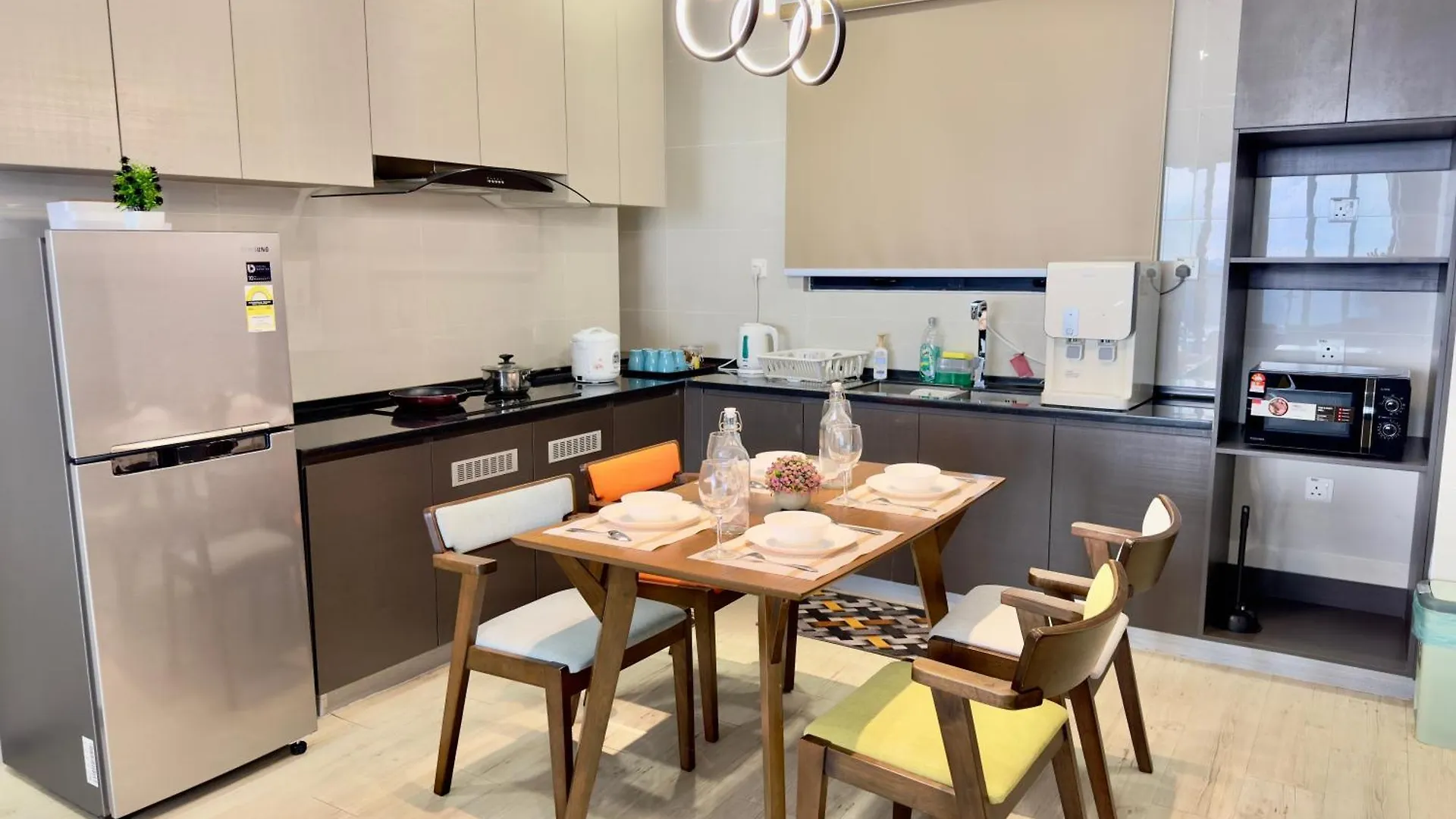 Full Sea View Country Garden Danga Bay 11-13Pax Apartment Johor Bahru